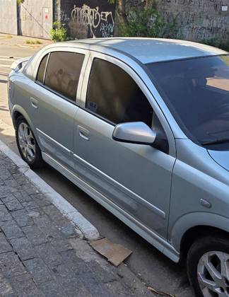 CHEVROLET ASTRA 2.0 MPFI ADVANTAGE 8V FLEX 4P MANUAL CHEVROLET ASTRA 2.0 MPFI ADVANTAGE 8V FLEX 4P MANUAL